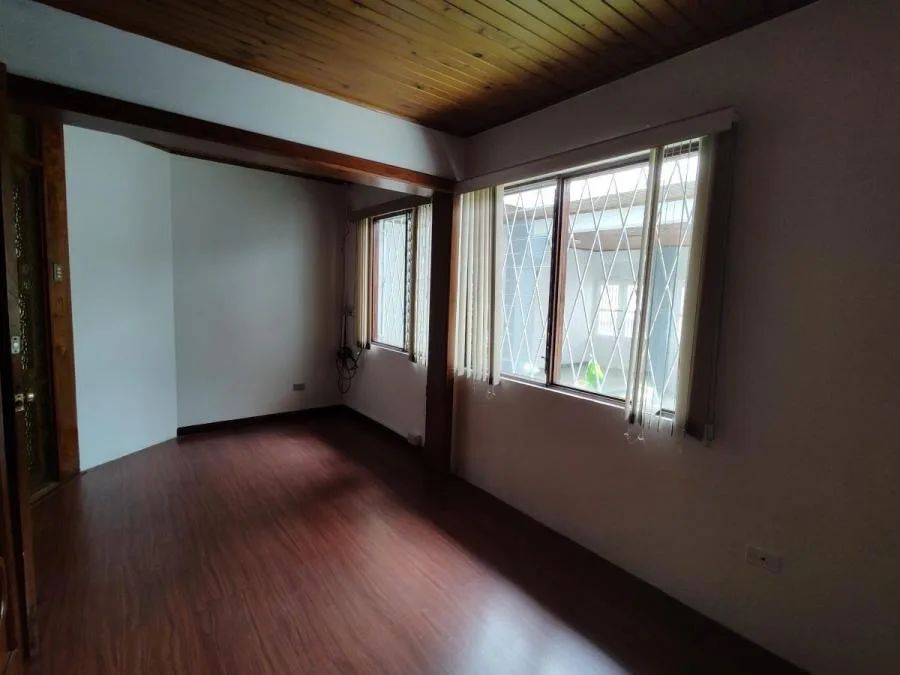 Casa en Venta Amplia en San Jose, Moravia  - Venta en Moravia — photo 2