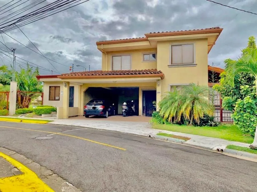 VENTA DE CASA EN ULLOA DE HEREDIA CL21-1666 - Venta en Ulloa