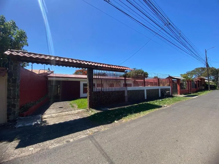 Casa en Venta en Santa Bárbara, Heredia. RAH 24-1106 - Venta en Santa Bárbara
