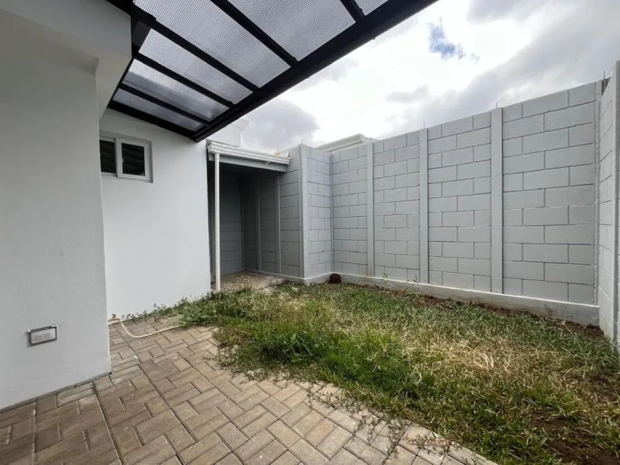 Venta de Casa con la cuota condominal accesible en San Pablo de Heredia - Venta en San Pablo — photo 5