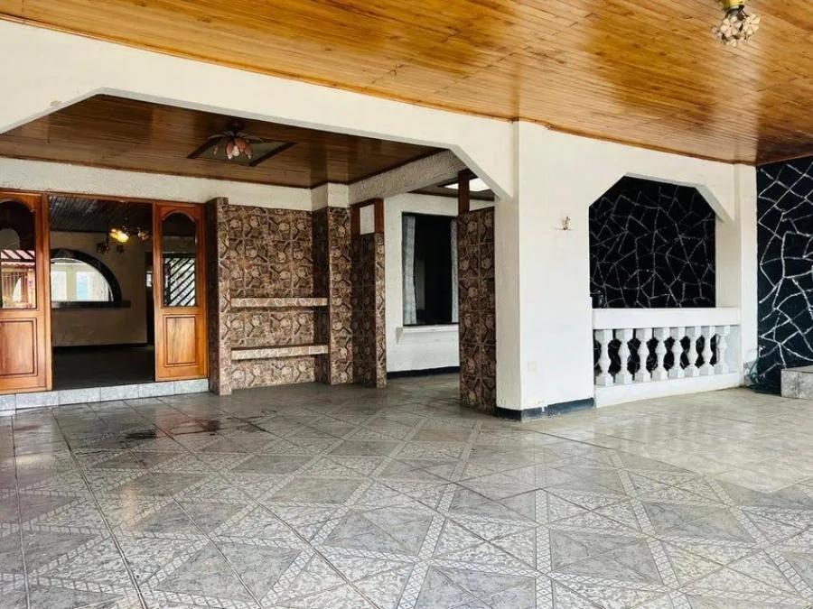 MLS-25-6 LS VENTA CASA MERCEDES HEREDIA - Venta en Mercedes Heredia