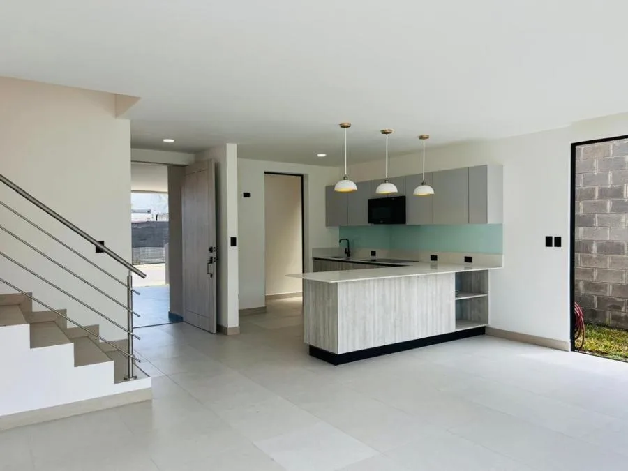 Casa en alquiler en Santa Ana Pozos MGA - Alquiler / Renta en Santa Ana