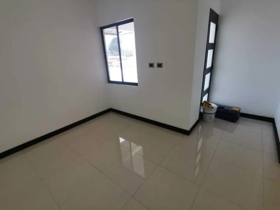 Casa cerca de Escuelas en Venta Ubicada en San Jose, Moravia  - Venta en Moravia — photo 2
