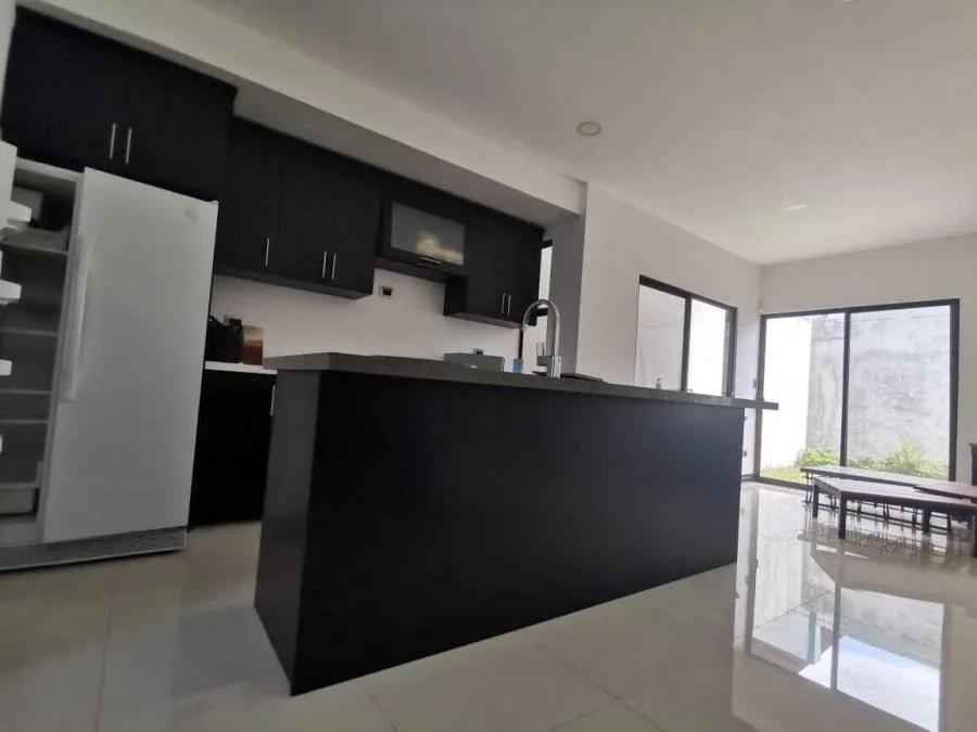 Casa cerca de Escuelas en Venta Ubicada en San Jose, Moravia  - Venta en Moravia — photo 5