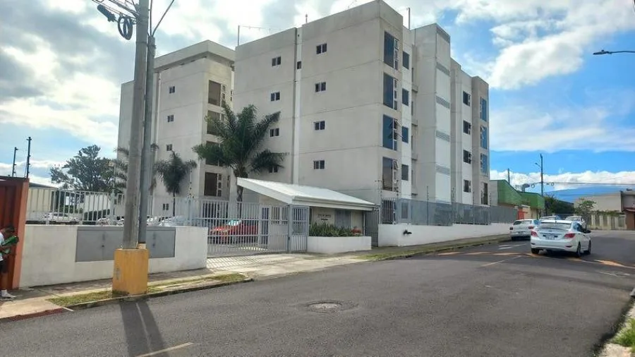 Venta de Apartamento en Tibás, San José. - Venta en Tibás