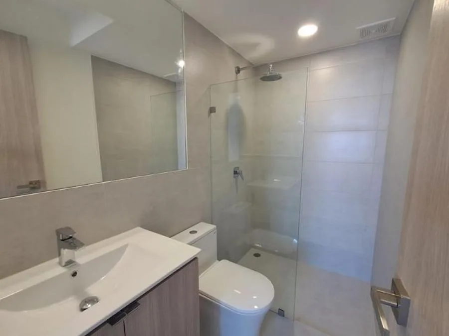 Alquiler de Apartamento en Uruca, San José. RAH 26-1055 PRECIO REBAJADO - Alquiler / Renta en Uruca — photo 2