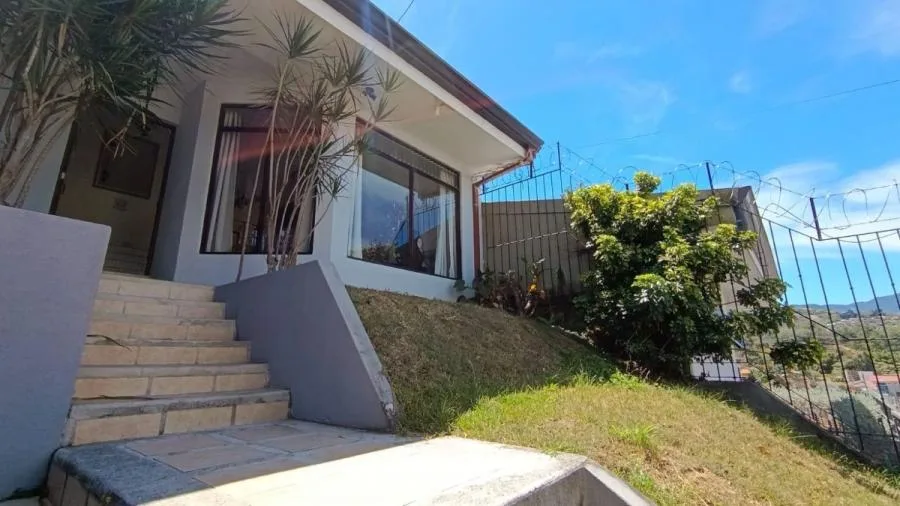 Venta de Casa en Curridabat, San Josê. RAH 25-1556 - Venta en Curridabat