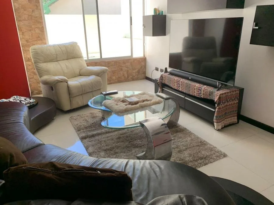 APARTAMENTO EN VENTA EN LA URUCA, SAN JOSÉ RAH 24599  - Venta en Uruca