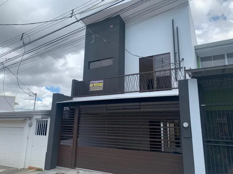 Se vende casa en Condominio la Esperanza, Desamparados en 96 000 000 de colones (DJ24-268) - Venta en Desamparados