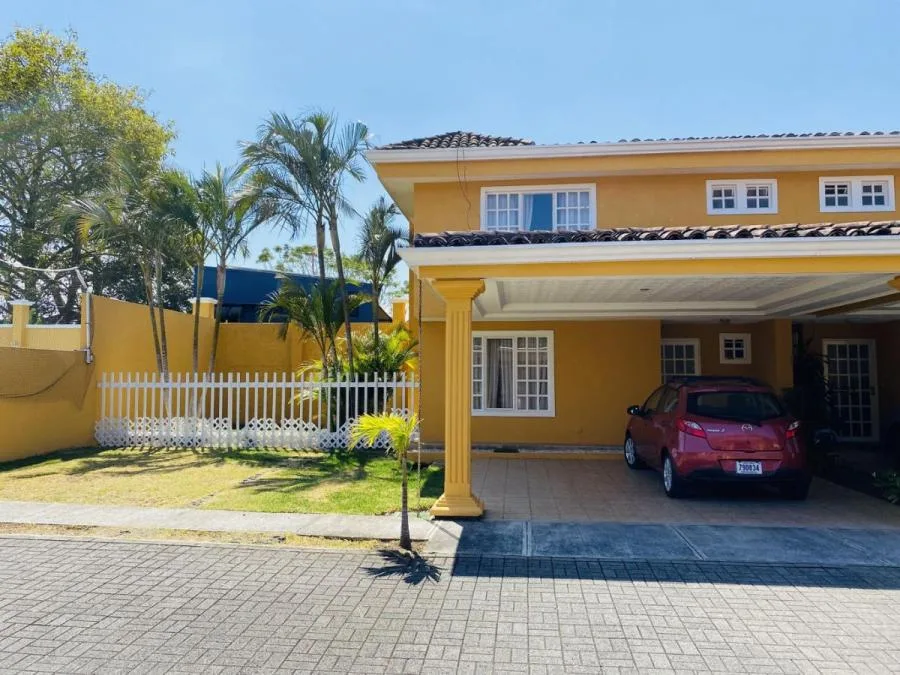 CASA EN VENTA EN SAN VICENTE, MORAVIA RAH 232594  - Venta en San Vicente