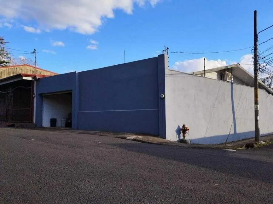 Venta de Casa en Alajuela. RAH 25-994 - Venta en Alajuela