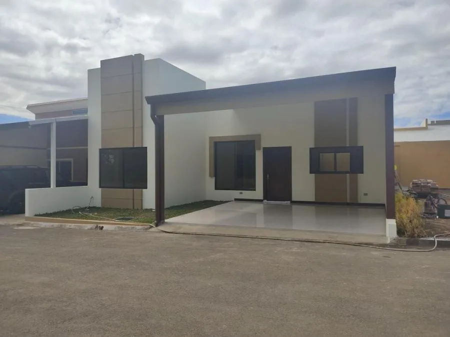 Venta de casa en San Rafael, Heredia en 175 000 $ (DJ 23-1386) - Venta en San Rafael