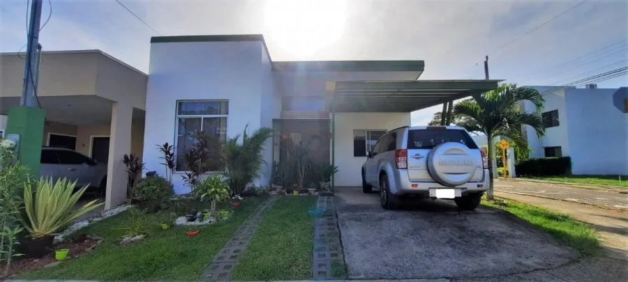 Casa en Venta en Turrúcares, Alajuela RAH 23-2711 - Venta en Turrúcares