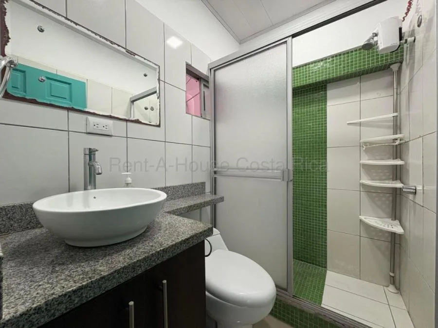 Apartamento con 2 parqueos y amenidades, ideal para vivir o invertir #26-1624 GS - Venta en Tibás — photo 4