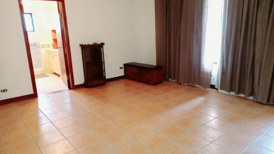 CASA EN VENTA EN SANTA ANA, cod: CTL 23-1201 - Venta en San José — photo 3