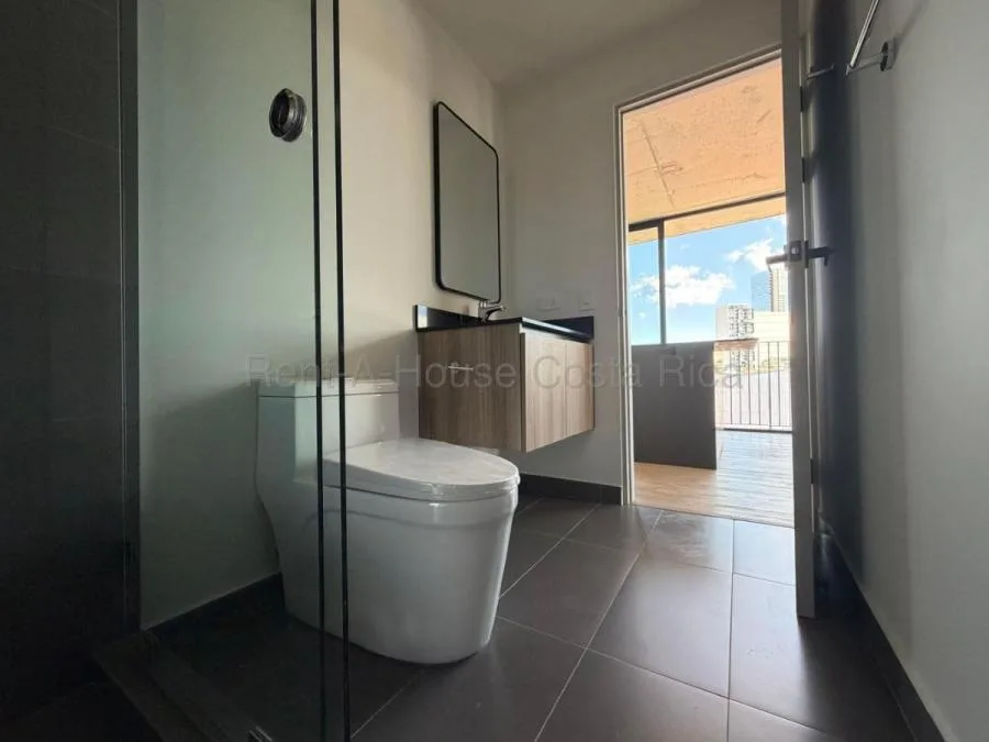 Apartamento tipo Apart-Hotel ideal para inversión con balcón y amenidades premium #26-1691 GS - Venta en San José — photo 4