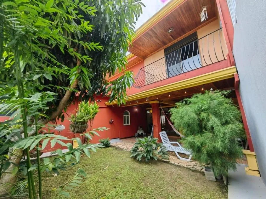Casa en Venta en Moravia, San José. RAH 24-1310 - Venta en Moravia