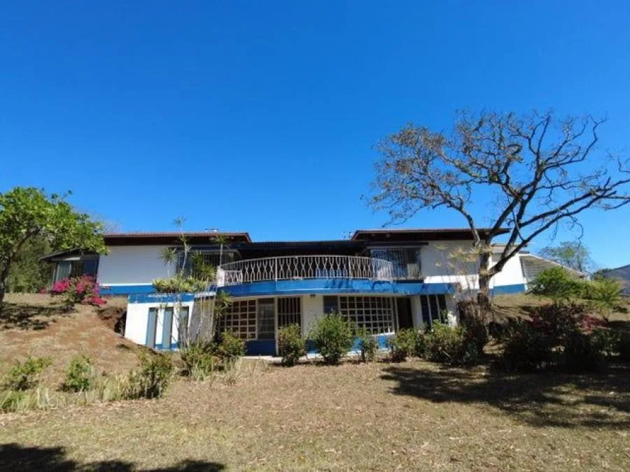 Venta de Casa en Ciudad Colon, Mora. - Venta en Mora
