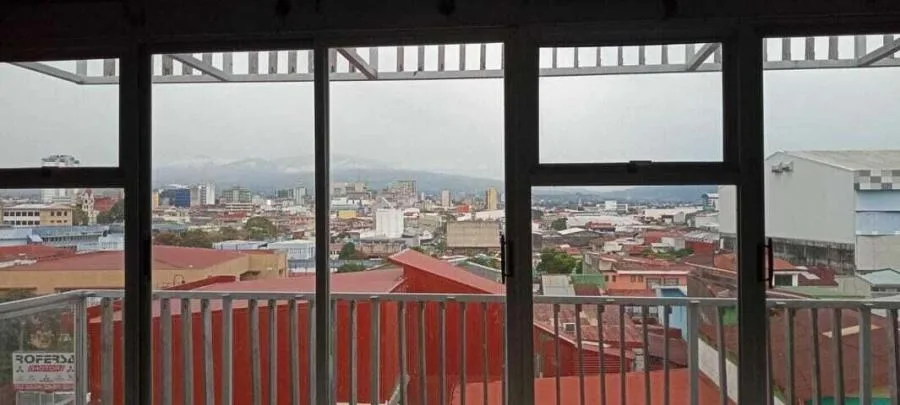 Alquiler de Edificio en Hospital, San José. RAH 24-1444 - Alquiler / Renta en San José — photo 2