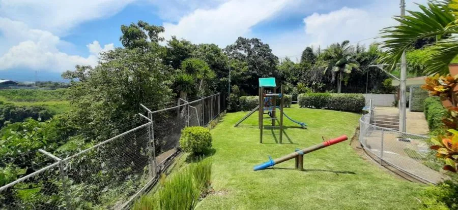 Casa en venta en Tibás, San José. RAH 21-2315 - Venta en Tibás