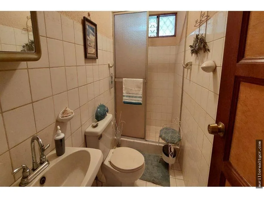 Venta de casa esquinera en San Vicente de Santo Domingo #8871803 - Venta en Santo Domingo — photo 3