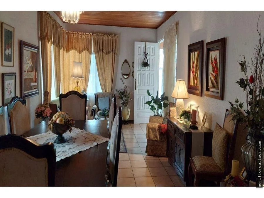 Venta de casa esquinera en San Vicente de Santo Domingo #8871803 - Venta en Santo Domingo — photo 4