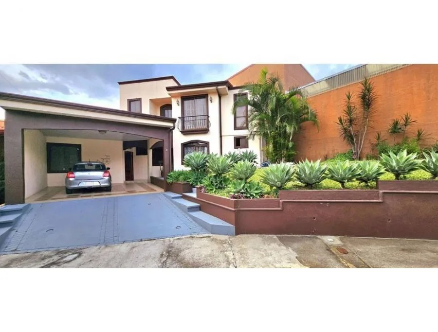 Venta de casa en condominio Puebla Real, San Pablo de Heredia #JM91 - Venta en San Pablo
