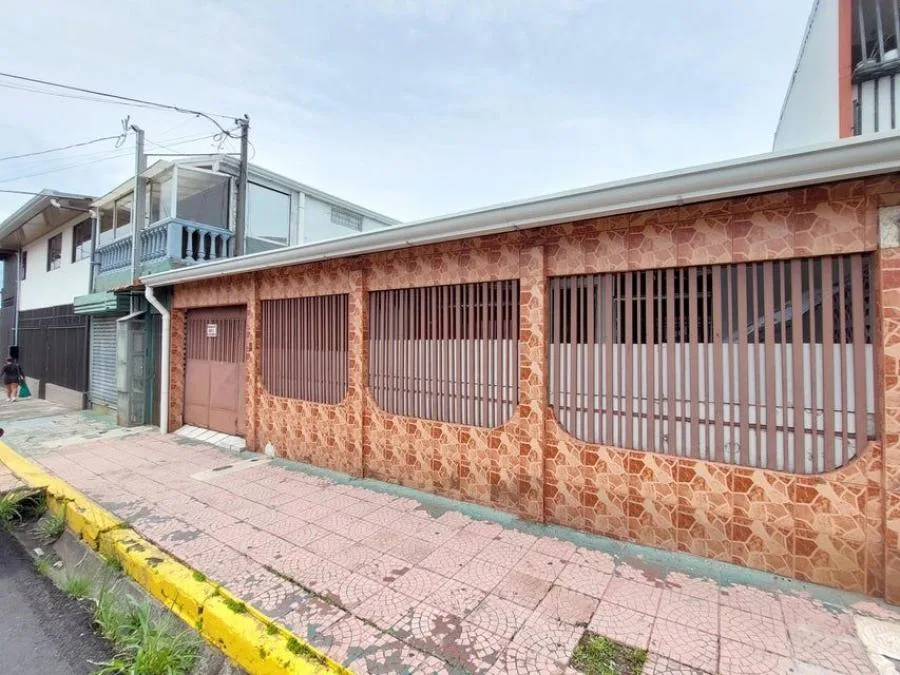 Venta de Edificio en Hatillo, San José. RAH 25-629 INVERSIÓN - Venta en Hatillo