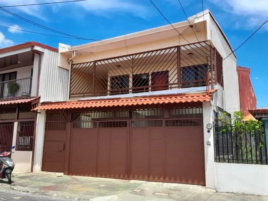 Venta de Propiedad con apartamentos para inversión en La Trinidad, Alajuela $269,000 #RQ7983 - Venta en Alajuela