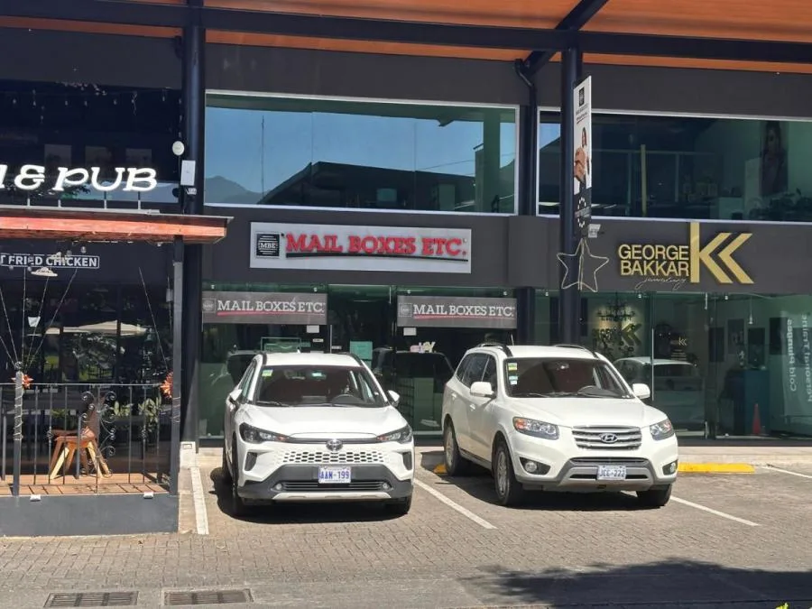 Alquiler de Practico Local Comercial en Santa Ana / Mls. 26-1147 OFC JB - Alquiler / Renta en Santa Ana