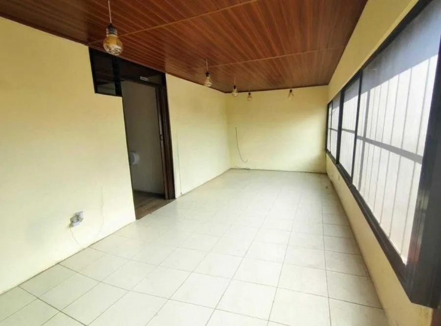 Venta de Bella Casa en Santo Domingo, Heredia / Mls. 26-1234 OFC JB - Venta en Santo Domingo — photo 3