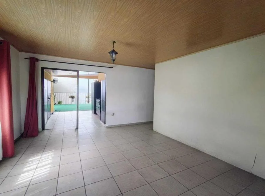 Venta de Bella Casa en Santo Domingo, Heredia / Mls. 26-1234 OFC JB - Venta en Santo Domingo — photo 5