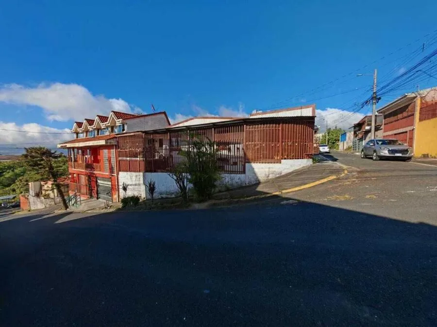 Venta de casa esquinera en Purral, Goicoechea # 3774 - Venta en Goicoechea