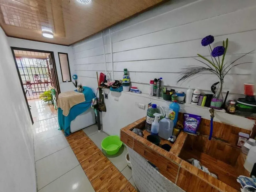 Venta de casa esquinera en Purral, Goicoechea # 3774 - Venta en Goicoechea — photo 5