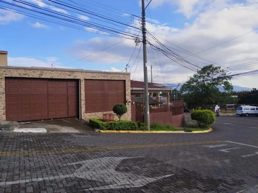 Casa en venta en Barva, Heredia. RAH 23-3156 - Venta en Barva