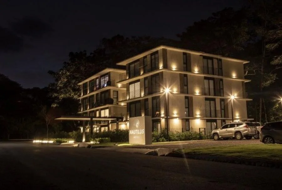 Venta Moderno Apartamento Condominio Playa Hermosa; Idi: 129852 - Venta en Jacó