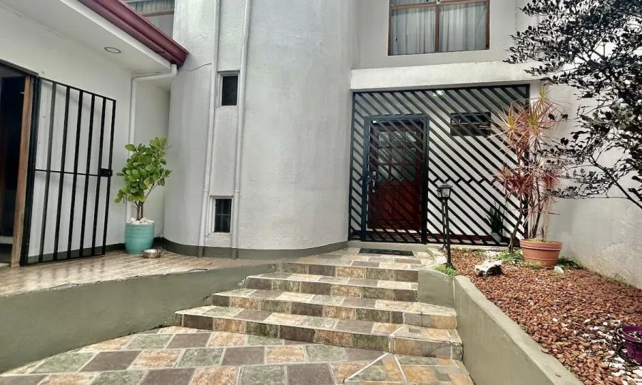 Venta de casa en Freses, Curridabat #LL180  - Venta en Curridabat