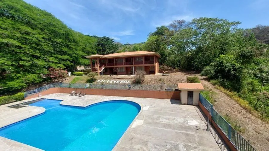 Complejo recreativo multifuncional en venta en Atenas, Alajuela MLS 25-1823 - Venta en Atenas