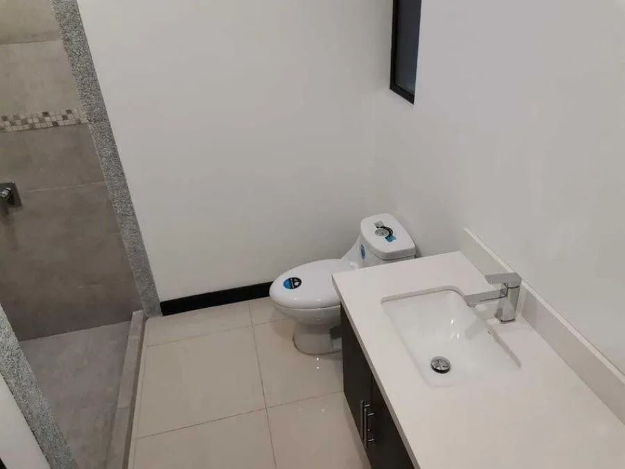 Venta de Casa en Moravia, San José. RAH 25-992 - Venta en Moravia — photo 2