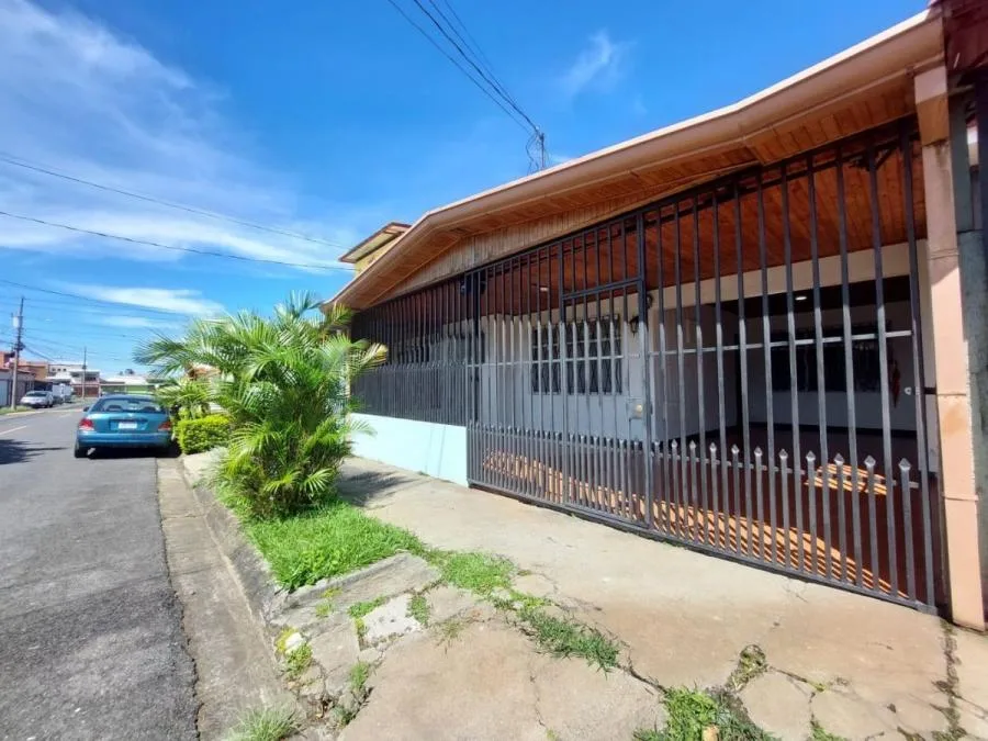 CASA EN VENTA EN SAN FRANCISCO DE HEREDIA RAH 24784  - Venta en San Francisco