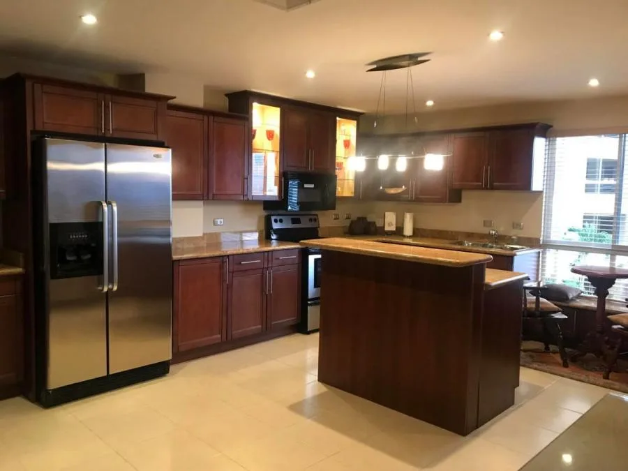 Venta de Apartamento de 240 m2 en San Rafael Escaz? MGA - Venta en Escazú