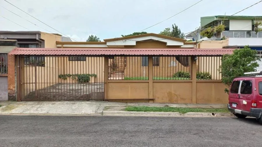 Venta de Casa en Tibás, San José. RAH 25-58 - Venta en Tibás