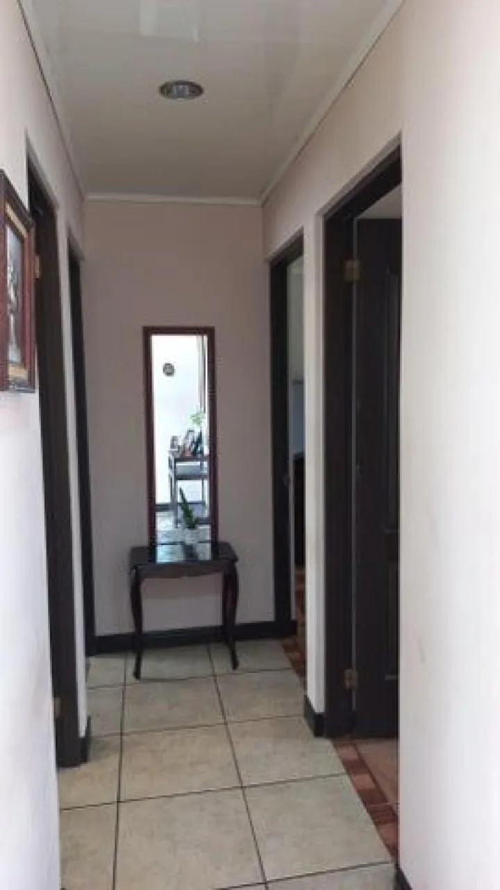 Venta de Casa en Tibás, San José. RAH 25-58 - Venta en Tibás — photo 2