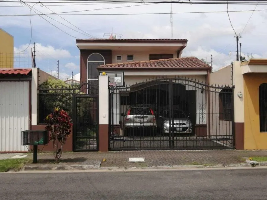 CASA EN VENTA EN SAN FRANCISCO DE HEREDIA RAH 23535  - Venta en San Francisco