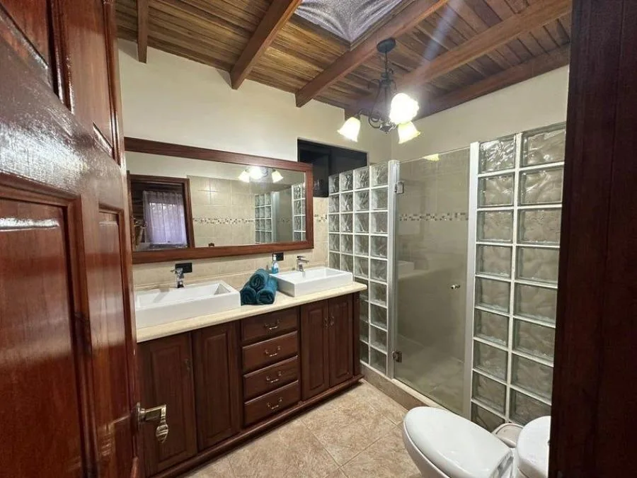 MLS-25-237 LS ALQUILER CASA AMUEBLADA SAN ANTONIO ESCAZU  - Alquiler / Renta en SAN ANTONIO ESCAZU — photo 2