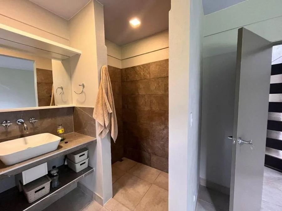 Se Vende Moderna Casa en Puriscal / Mls. 25-53 OFC - Venta en Puriscal — photo 5