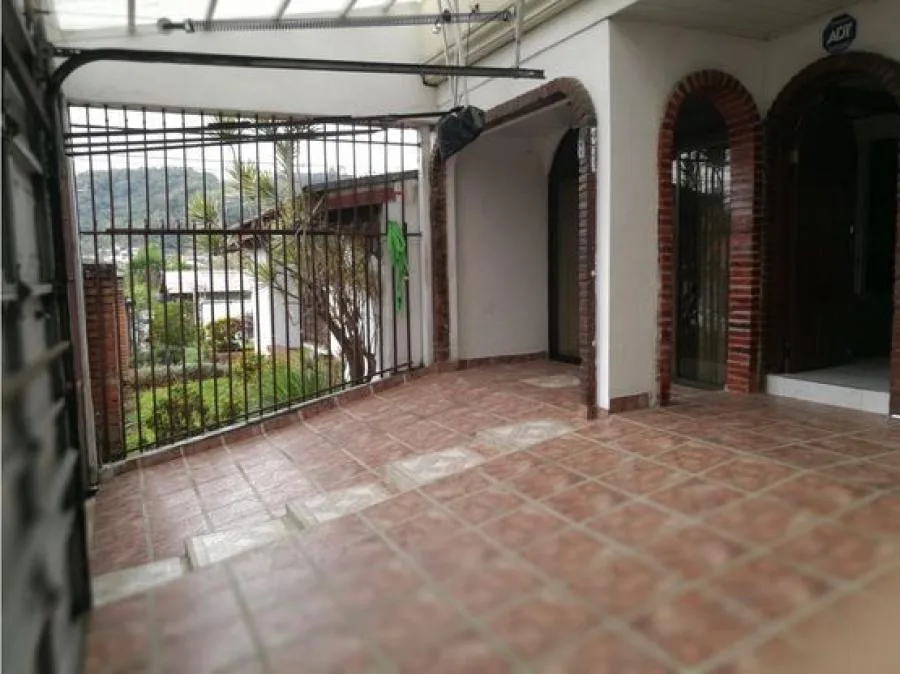 Casa en Venta,en Curridabat, Hacienda Vieja, NEGOCIABLE. 5PJG7098352 - Venta en Curridabat