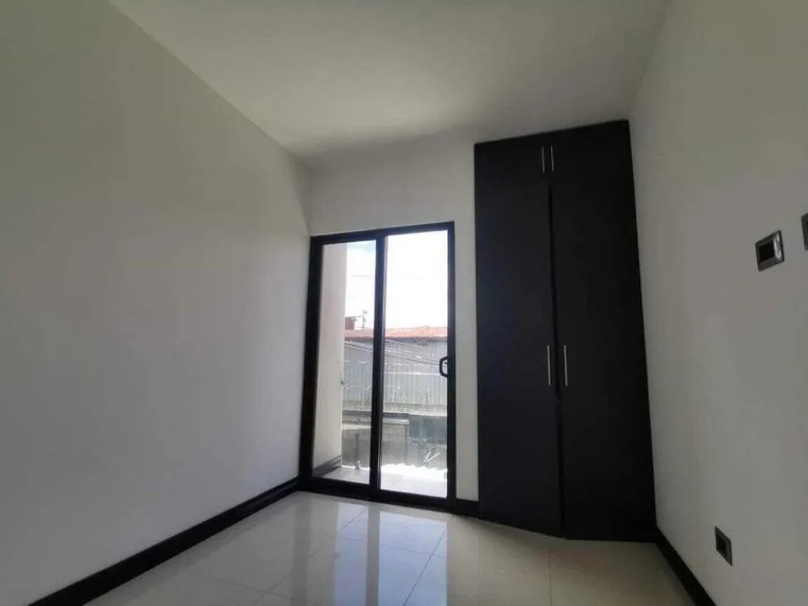 Se vende casa en Calle Los Sanabria, Moravia, San José (DJ  23-1583) - Venta en Moravia, photo 5