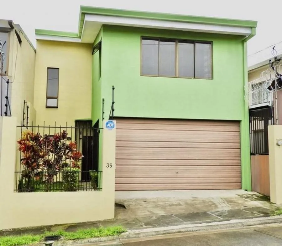 Casa en venta en Barva, Heredia. RAH 23-1408 - Venta en Barva