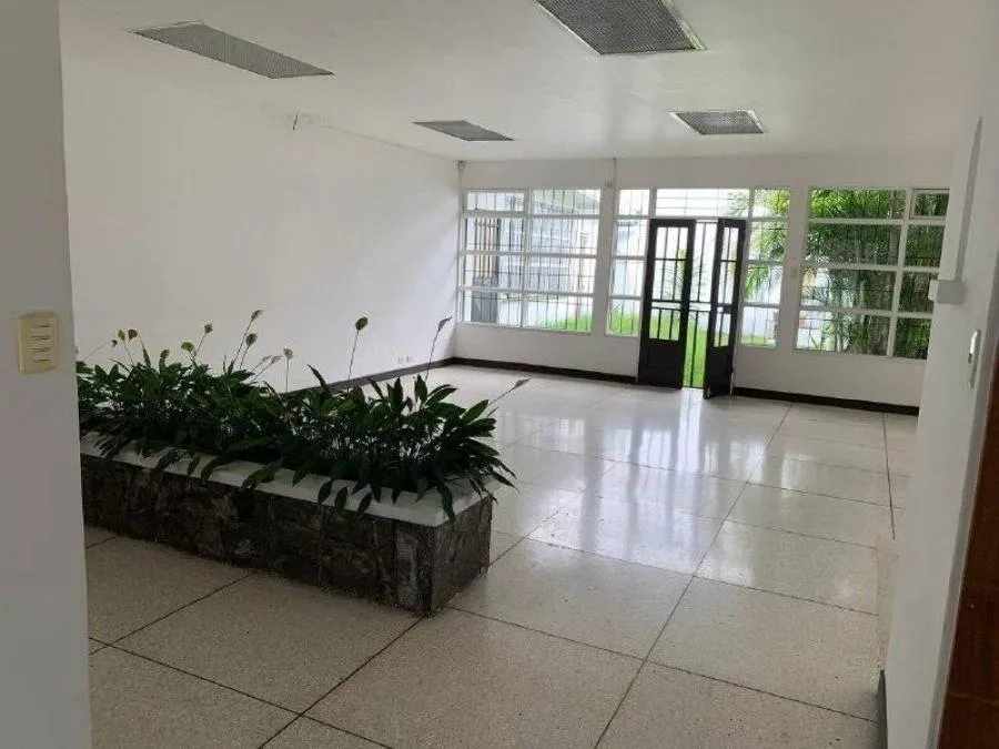 Venta de Casa en Uruca-San José. - Venta en San José